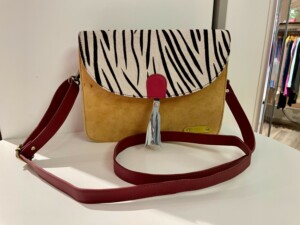 Soruka-ledertasche-gelb-zebra